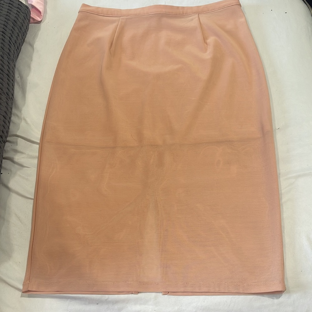 Pencil skirt and sequin top set - Picture 3 of 9